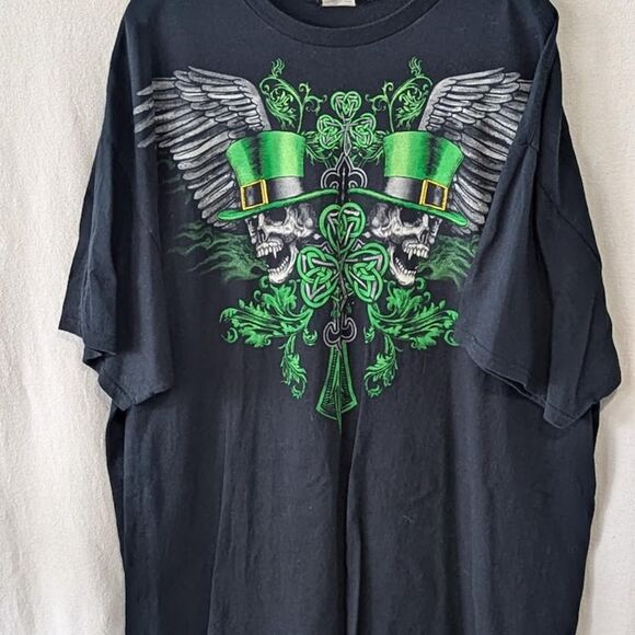 Vintage Y2K Men's Graphic Print Celtic Knots Vampire Skulls Size XXL / 2XL - Picture 1 of 7